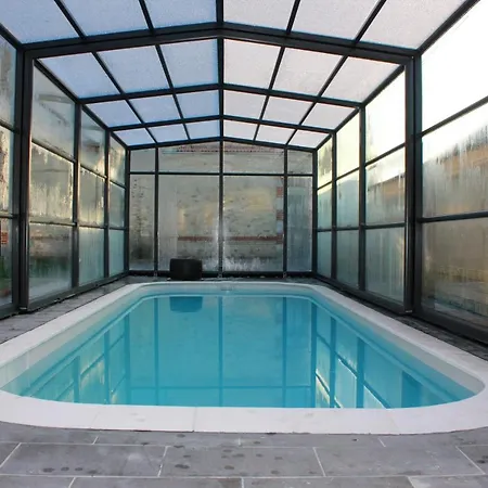 Villa With 5 Bedrooms In Monthois With Private Pool Enclosed Garden And Wifi וילה *