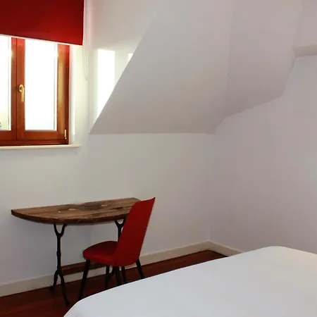 Villa With 5 Bedrooms In Monthois With Private Pool Enclosed Garden And Wifi וילה Monthois