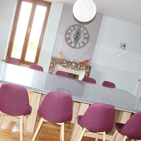 Villa With 5 Bedrooms In Monthois With Private Pool Enclosed Garden And Wifi וילה Monthois